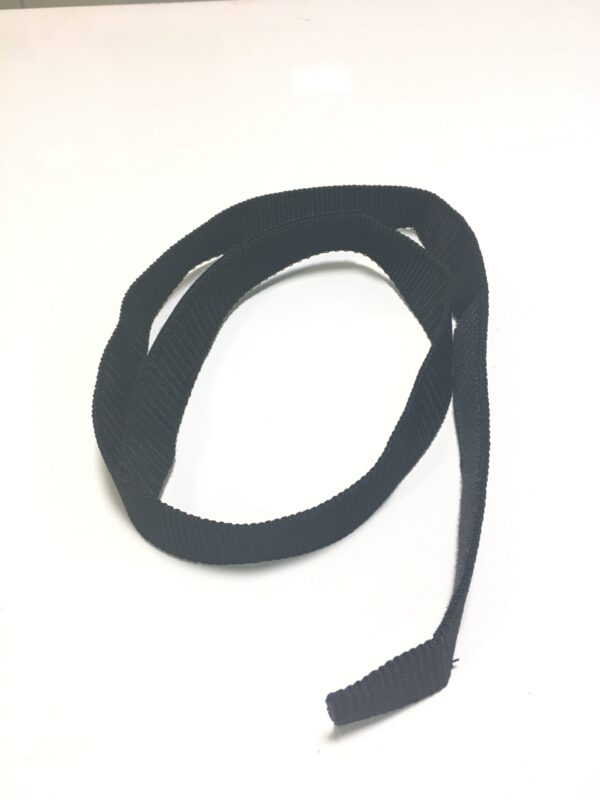 Flexineb equine retaining strap